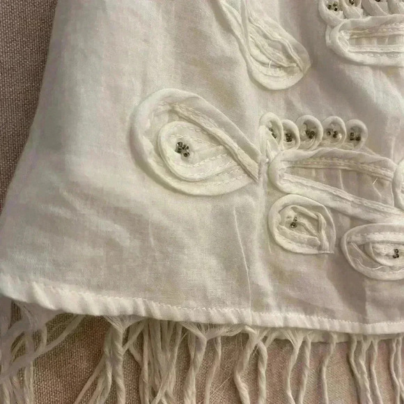 Raga Womens White Mini Nomad embosed appliqué miniskirt small NEW - Picture 5 of 13